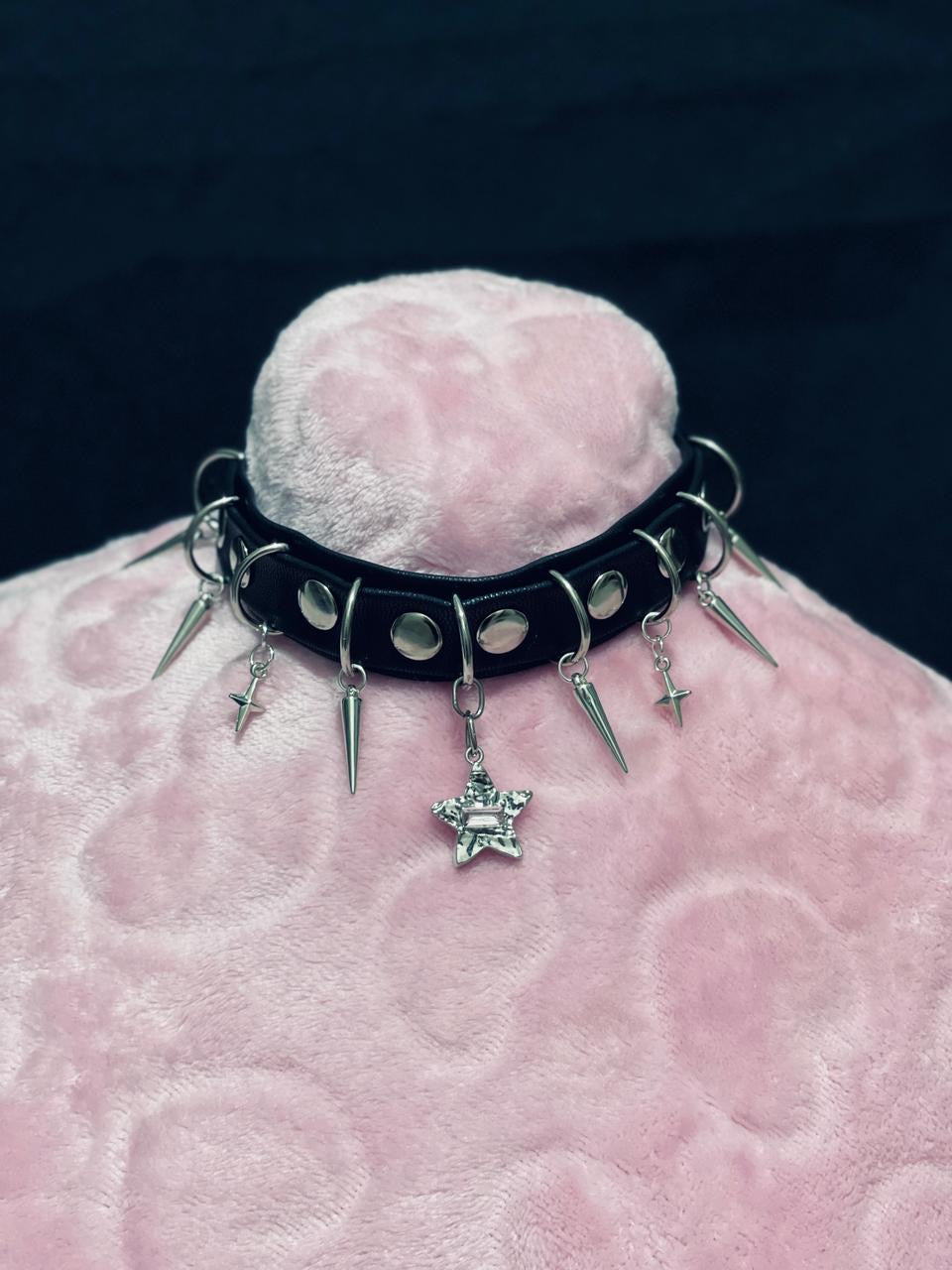 Chocker estrellita